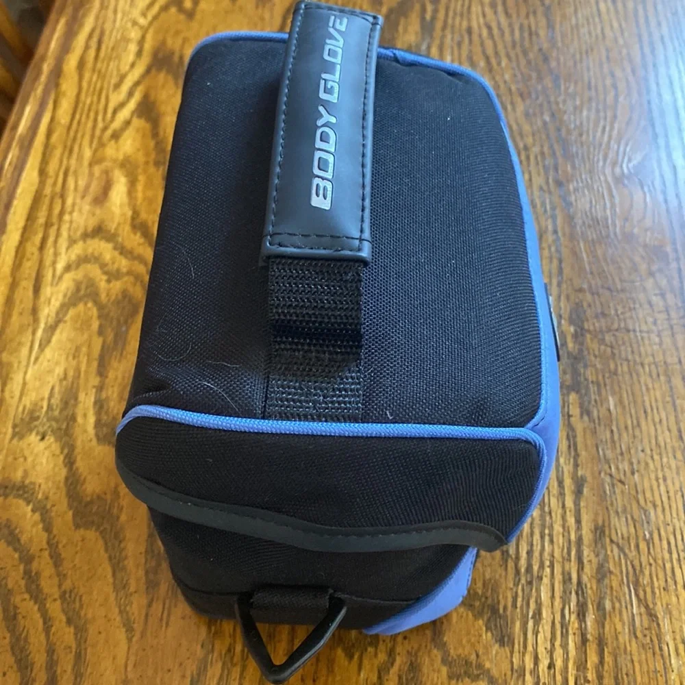 Body glove camera bag